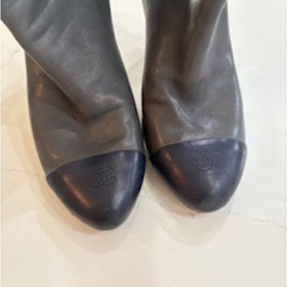 Genuine CHANEL Gray & Blue tip Boots with CC on front & silver heels w Chanel